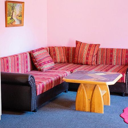 Smilgas Hotel Lici  Luaran gambar